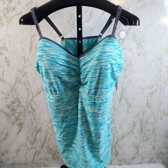 Free Country Swim Top - Picture 1 of 14